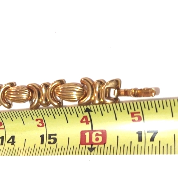 VINTAGE AVON BY NINA RICCI GOLD LINKED CHOKER NECKLACE - Picture 7 of 8